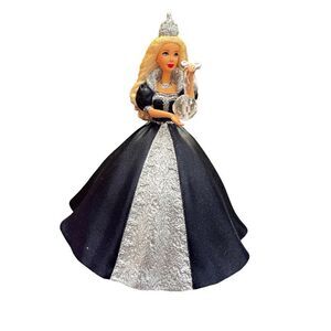 Barbie by Hallmark Ornament: 1999 Christmas Barbie Celebration